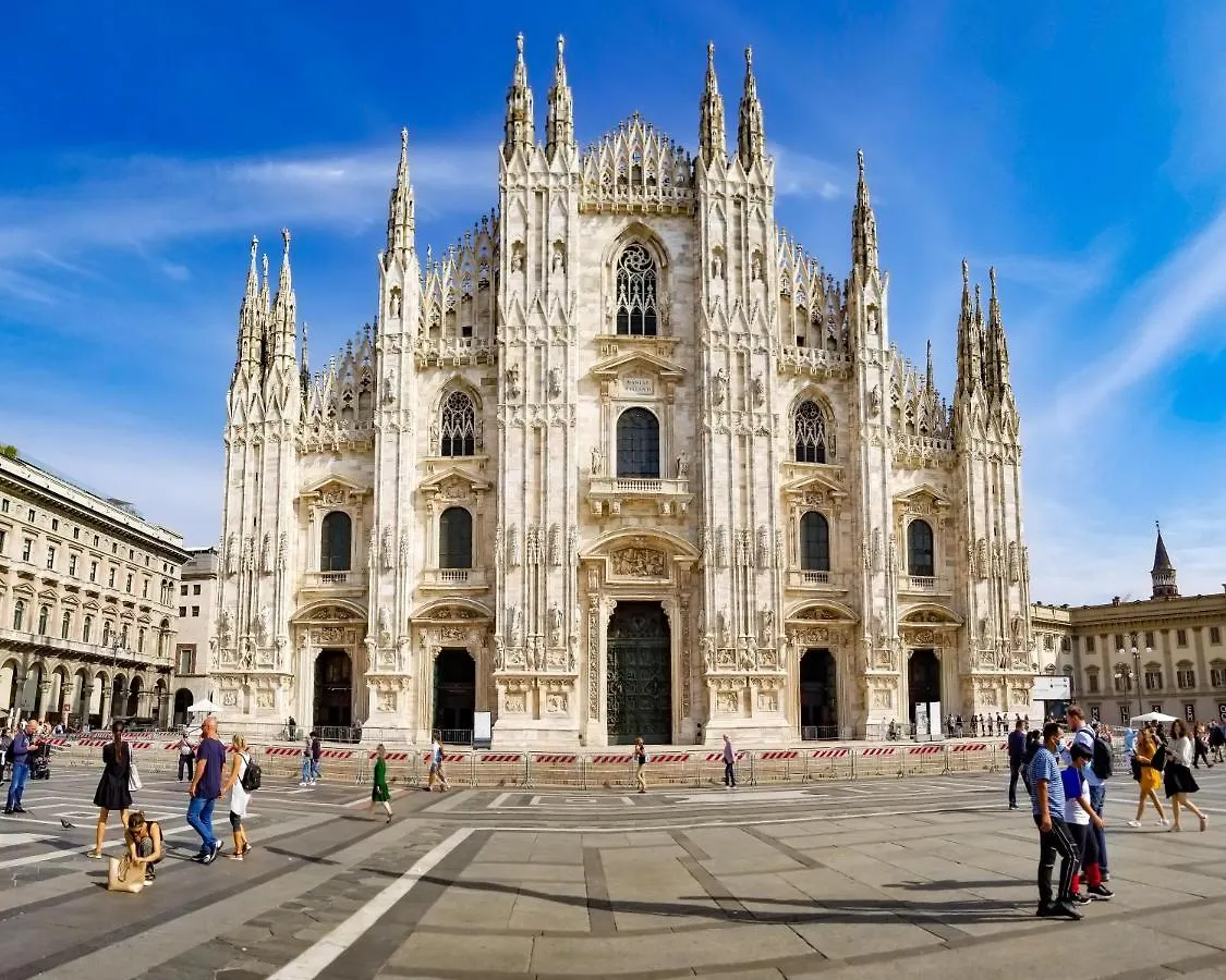 Charme Milan-300M Dal Duomo Διαμέρισμα 0*, Μιλάνο